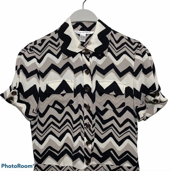 DIANE von FURSTENBERG Silk Chevron Shirt dress 6 - Picture 2 of 10